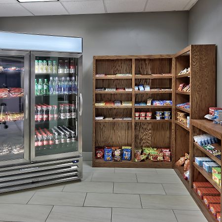 Holiday Inn Express & Suites Portales By Ihg Luaran gambar