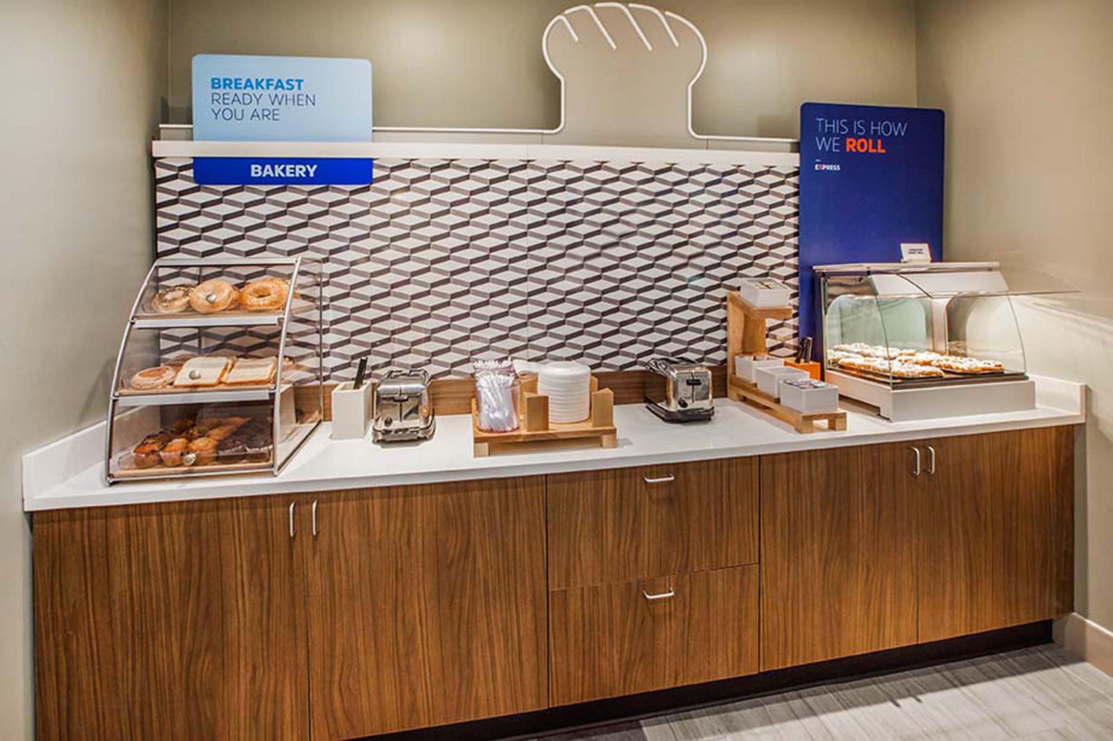 Holiday Inn Express & Suites Portales By Ihg Luaran gambar