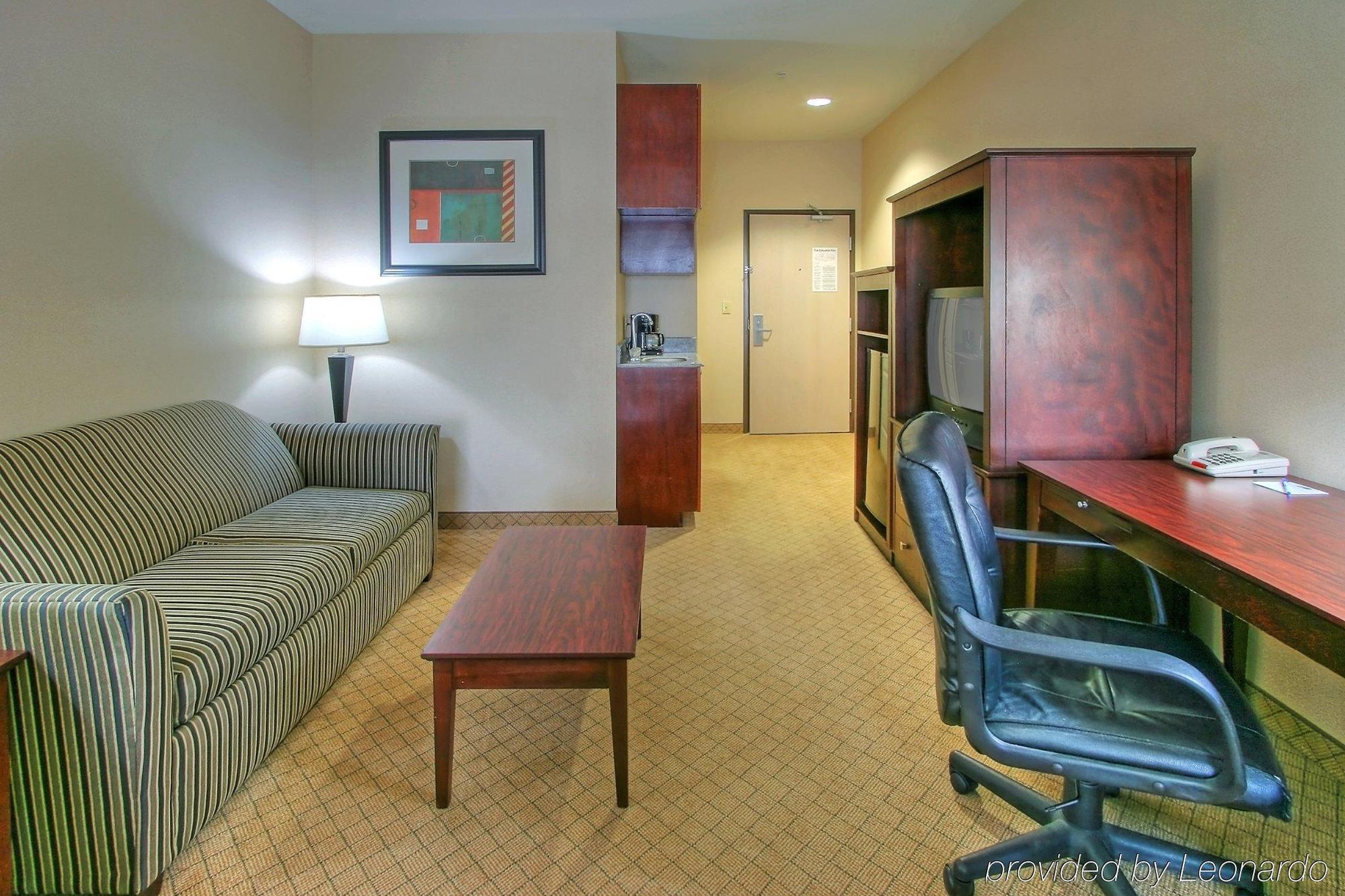 Holiday Inn Express & Suites Portales By Ihg Bilik gambar