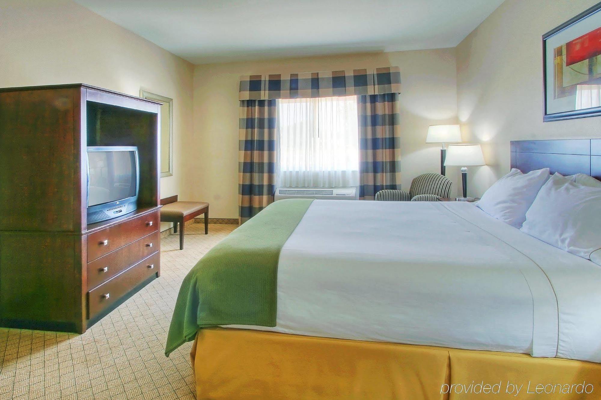 Holiday Inn Express & Suites Portales By Ihg Bilik gambar