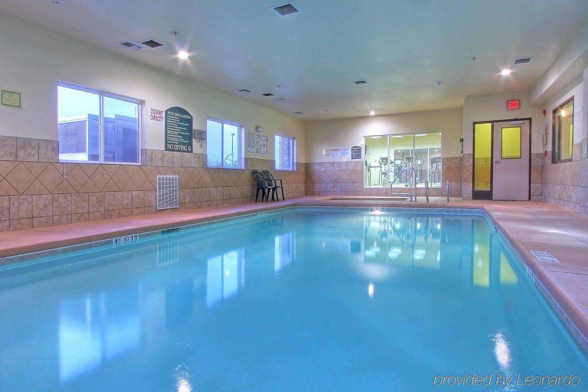 Holiday Inn Express & Suites Portales By Ihg Luaran gambar